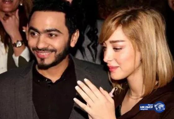 تامر حسني و زوجته المغربية بسمة بوسيل يستقبلان مولودتهما الثانية