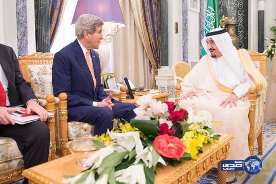 خادم الحرمين الشريفين يستقبل وزير الخارجية الأمريكي