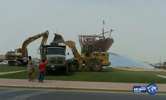 الأمانة تكشف عن سبب ازالة الأعمدة بدوار السفينة