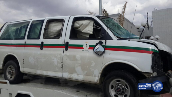 ” صحة الباحة ” إصابات خفيفة لـ ( ٤ ) ممرضات وطبيبة والسائق في حادث إنقلاب سيارة