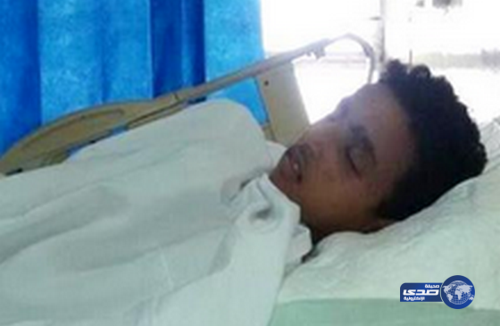 شاب يفاجاً بوجود قطعة “قماش” داخل بطنه بعد شهرين من خضوعه لعملية جراحية