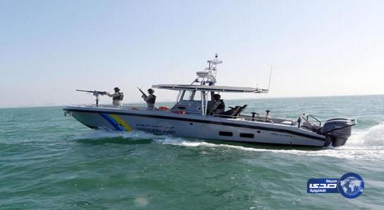 القبض على 3 يمنيين في قارب بحوزتهم 150 كجم حشيش بـ”قحمة عسير”