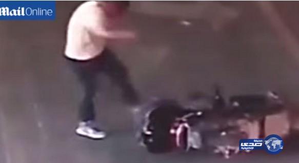 بالفيديو: امرأة صينية تنتحر بعد أن ركلها رجل على رأسها ‏