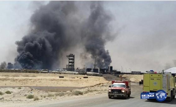 حريق في مستودع للنفايات الصناعية بالجبيل