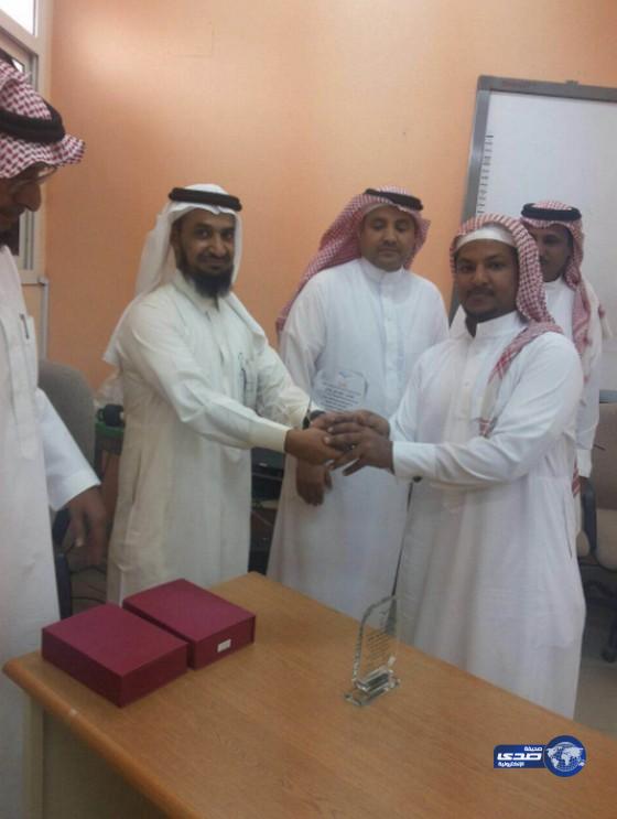 ثانوية تمام بتبوك تحتفل بتخرج طلابها الصم‎