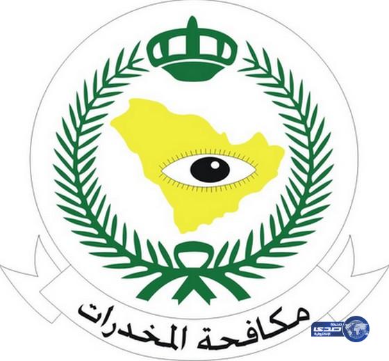 الكشف عن شبكة تمتهن تهريب الخمور إلى المملكة