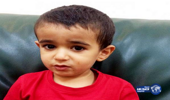 طفل تائه بأحد شوارع الرياض