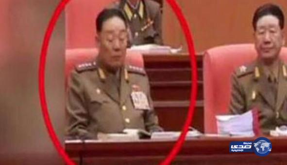 الصورة التي تسببت في إعدام وزير دفاع كوريا الشمالية