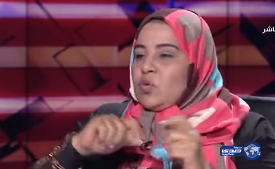 بالفيديو.. «خاطبة» تروي تفاصيل أغرب حالة زواج بين عروسين