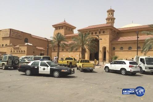 مداهمة الجائلين الأجانب المتواجدين أمام مساجد الرياض