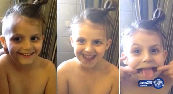 بالفيديو: أم تحلق شعر ابنتها بالكامل