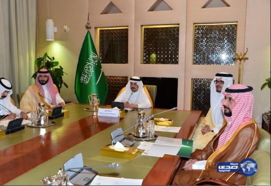 الأمير فيصل بن بندر يجتمع بسمو رئيس الاتحاد السعودي للسيارات والدراجات النارية