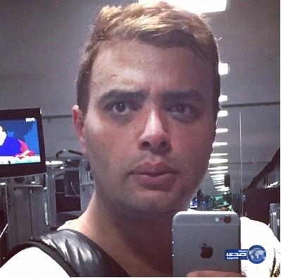 الفنان المصري رامي صبري يصدم معجبيه بنفخ شفاهه.. ومعجبوه: انت اكبر من كده