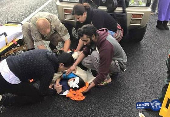 هندي يخالف تعاليم ديانته لإنقاذ طفل من الموت