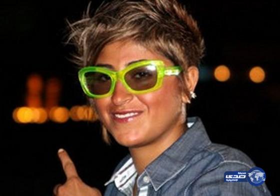 بعد الهجوم العنيف عليها.. شجون الهاجري ترد على صورها المتشبهة فيها بالرجال