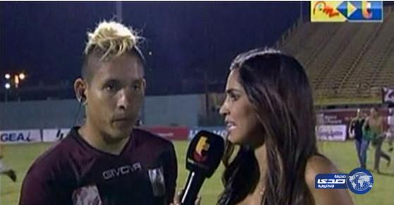 مشجع يسقط لاعبا بـ الضربة القاضية خلال مقابلة تليفزيونية