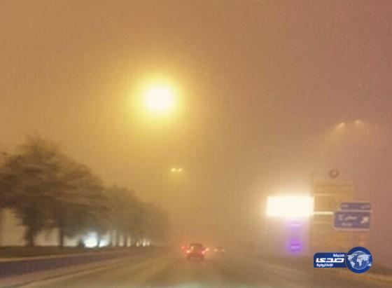 موجة غبار تغطي سماء الرياض