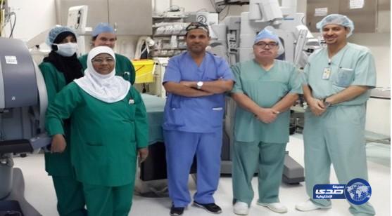 فريق طبي بجامعة الملك سعود ينجح في زراعة حالبين لطفل سعودي