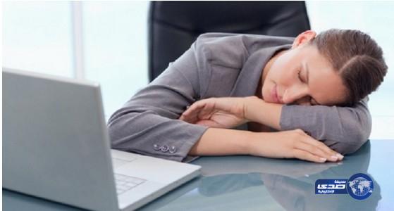 دراسة: قلة ساعات النوم المسؤول عن ضعف إنتاجية الموظفين