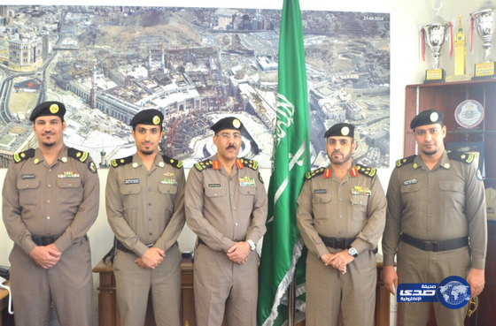 قائد القوة الخاصةلأمن المسجد الحرام يقلد عدد من الضباط رتبهم الجديدة‎