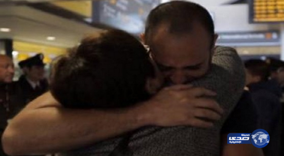 أمريكي يلتقي عائلته بعد 41 عاماً من إعلان وفاته!