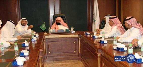 السديس يلتقي بمديري إدارات الرئاسة المشاركة في الملتقى العلمي