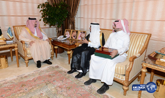 سمو أمير منطقة عسير يستقبل نائب لجنة حقوق الإنسان