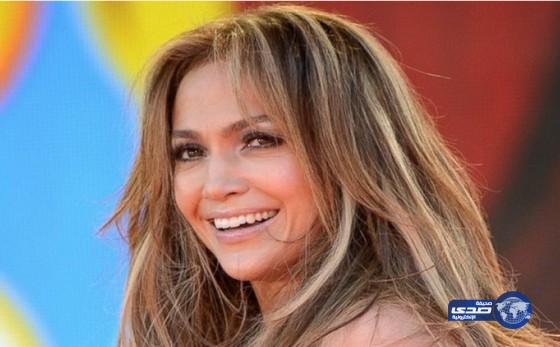 جينيفر لوبيز تثير الاستياء لظهورها بـ«ملابس البحر» في مهرجان «موازين»