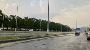 أمطار متوسطة على العاصمة المقدسة ومحافظة الجموم