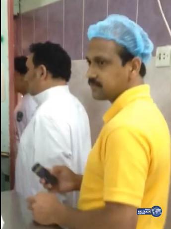 مواطن يوثق تذمره من محل بروست بتبوك‎