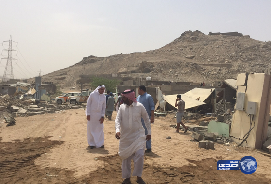 بالصور: إزالة عمائر وأحواش مخالفة بعكيشية مكه‎