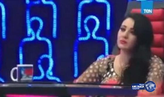 بالفيديو.. صافيناز: “كنت فاكرة الدعارة مسموح بها في مصر”!