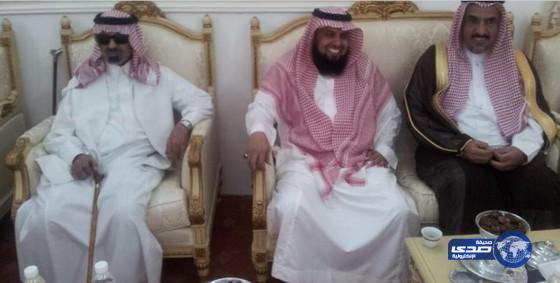 مدير تعليم عفيف في منزل العطاوي لتقديم واجب العزاء‎