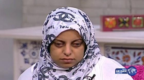 بالفيديو..زوج يفقأ عيني زوجته بسبب “ألم في المعدة”