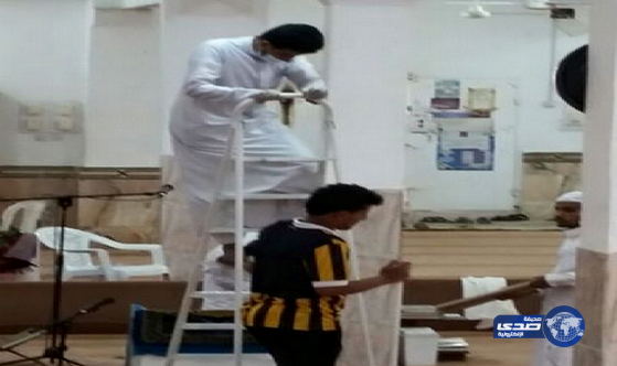 بالصوره: 30 متطوعا في انطلاق برنامج تأهيل المساجد بالشقيق