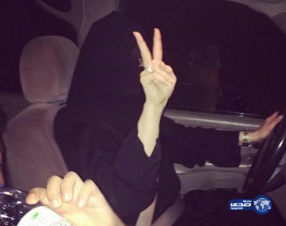 فتاة “تفحط”احتفالاً بمناسبة فوز الهلال بالكأس