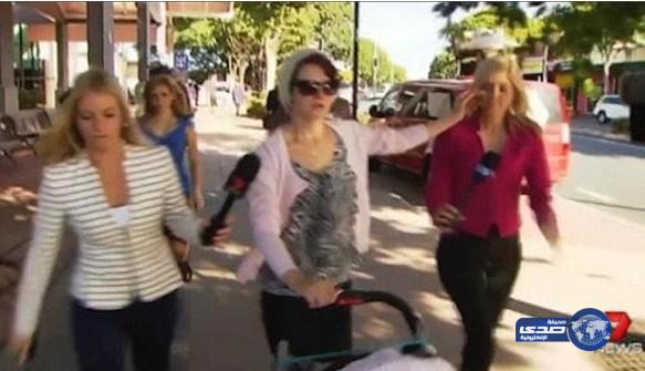 بالفيديو: سيدة تطفئ سيجارتها في وجه مراسلة تليفزيون