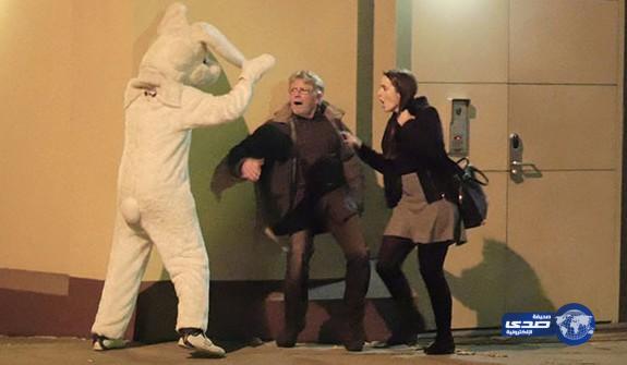 بالفيديو: ردة فعل شاب قتل رجلًا خلال تنفيذه مقلب