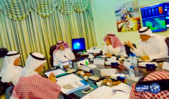 وزير الثقافة و الإعلام يجتمع بلجنة دراسة أوضاع هيئة الإذاعة والتلفزيون بجدة