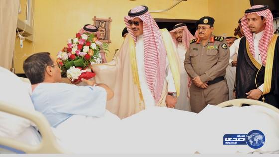 امير منطقة الباحة يطمئن على صحة مدير تعليم المخواة‎