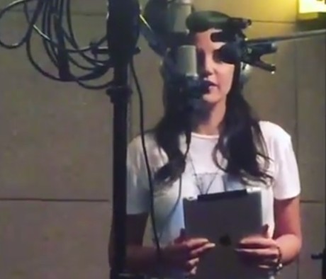 بالفيديو.. درّة تبهر معجبيها بجمال صوتها.. ويطالبونها بعمل “ألبوم”