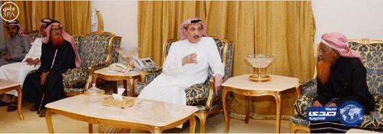 أمير منطقة جازان ينقل تعازي القيادة لذوي الشهيد الريثي