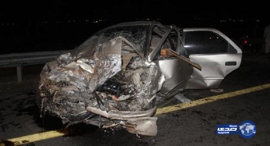 مقيم حضر لتقديم العزاء في خاله فتوفي بحادث مروري