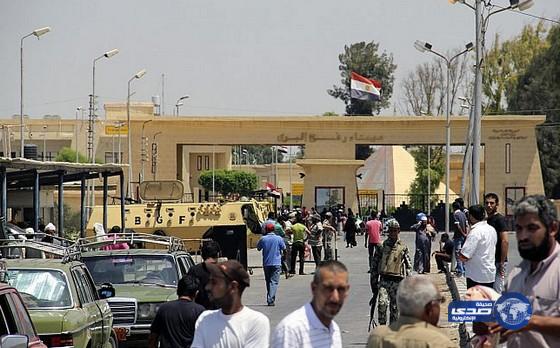 الرئيس المصري يوجه بتمديد فتح معبر رفح