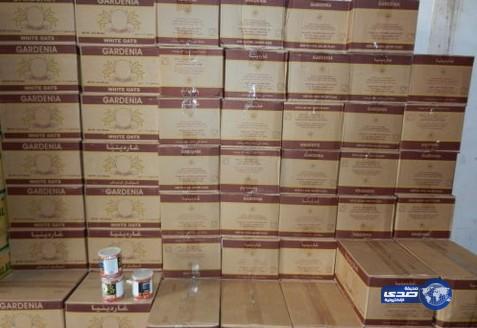 خيري العيص يوزع السلات رمضانية على المستفيدين‎