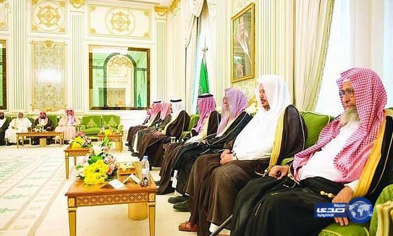 هيئة كبار العلماء تهني القيادة والشعب بالشهر الفضيل