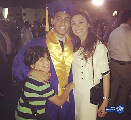 أنغام تفاجيء جمهورها بصور ابنها الأكبر في حفل التخرج