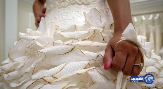 22 بكرة مناديل ورقية تفوز بجائزة أفضل فستان زفاف