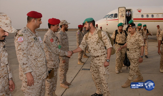 الشيخ خالد بن حمد يتفقد القوات البحرينية المرابطة على الحدّ الجنوبي للمملكة(صور)