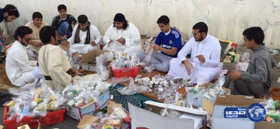 شباب أبها يفطرون المسافرين بعقبة ” شعار “